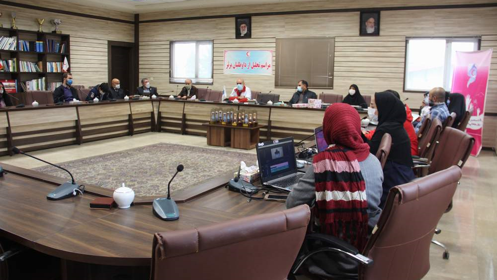 مراسم تجلیل از داوطلبان برتر هلال احمر قزوین برگزار شد