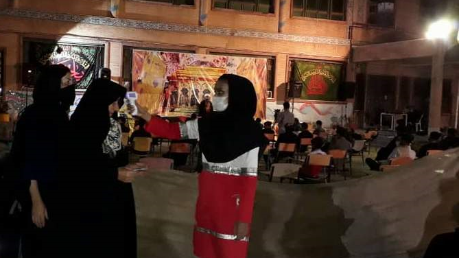 طرح نذر سلامت همراه با خادمان حسینی هلال در قزوین اجرا شد 