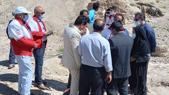 اعزام تیم های هلال احمر قزوین به مناطق محروم استان خراسان جنوبی در طرح نذر آب 4
