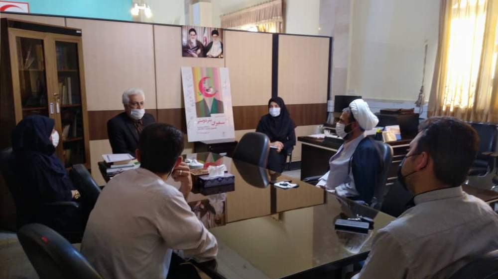 نشست مشترک جمعیت هلال احمر و کانون های فرهنگی هنری مساجد استان قزوین 