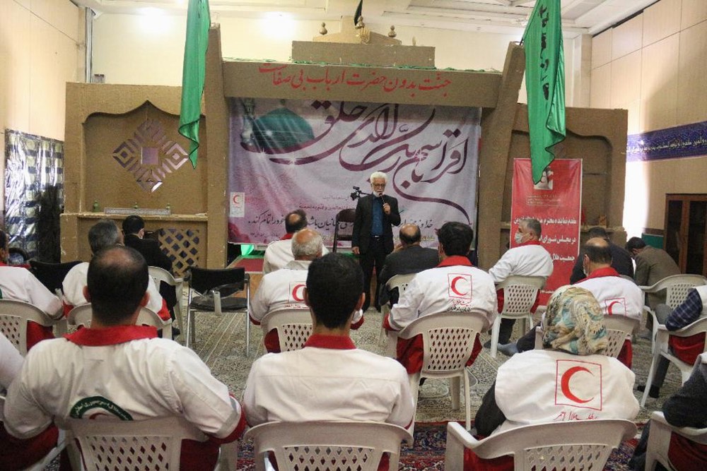 نشست نماینده مردم استان در مجلس شورای اسلامی با کارکنان و اعضای هلال احمر قزوین